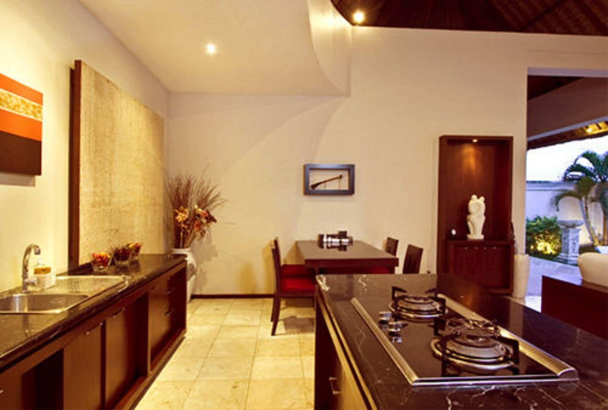 Arsa Villa Bali Seminyak Exteriör bild