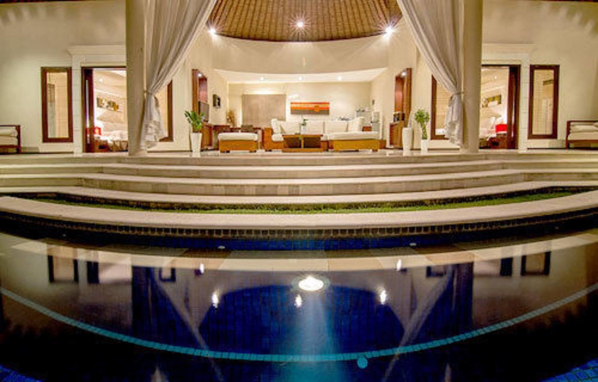 Arsa Villa Bali Seminyak Exteriör bild